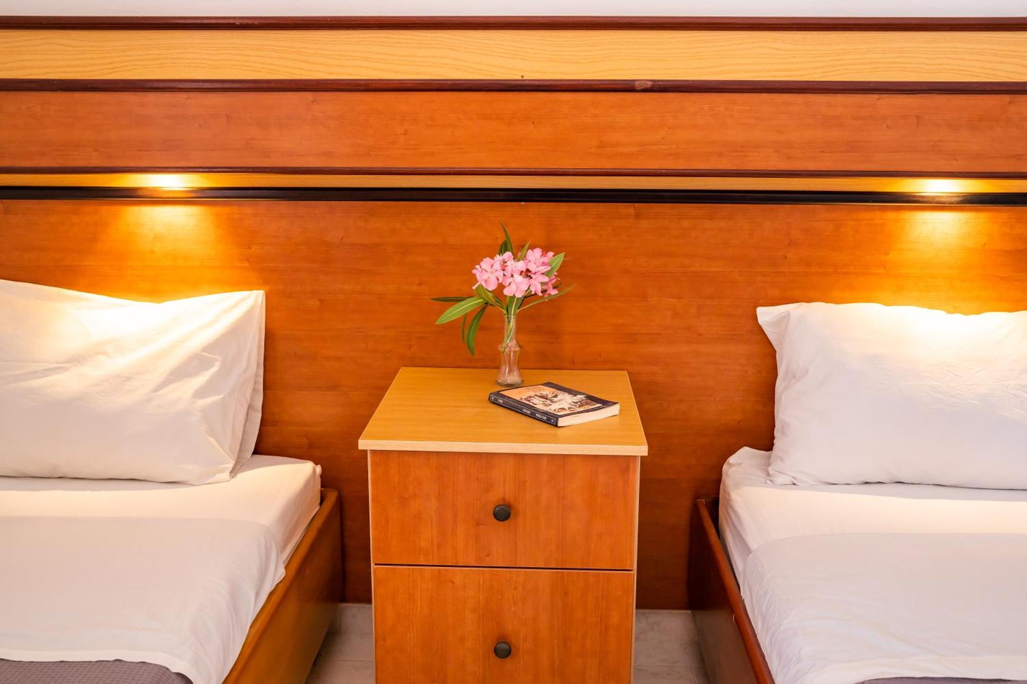 Sun Week Bay Hotel Lefkos  Room photo