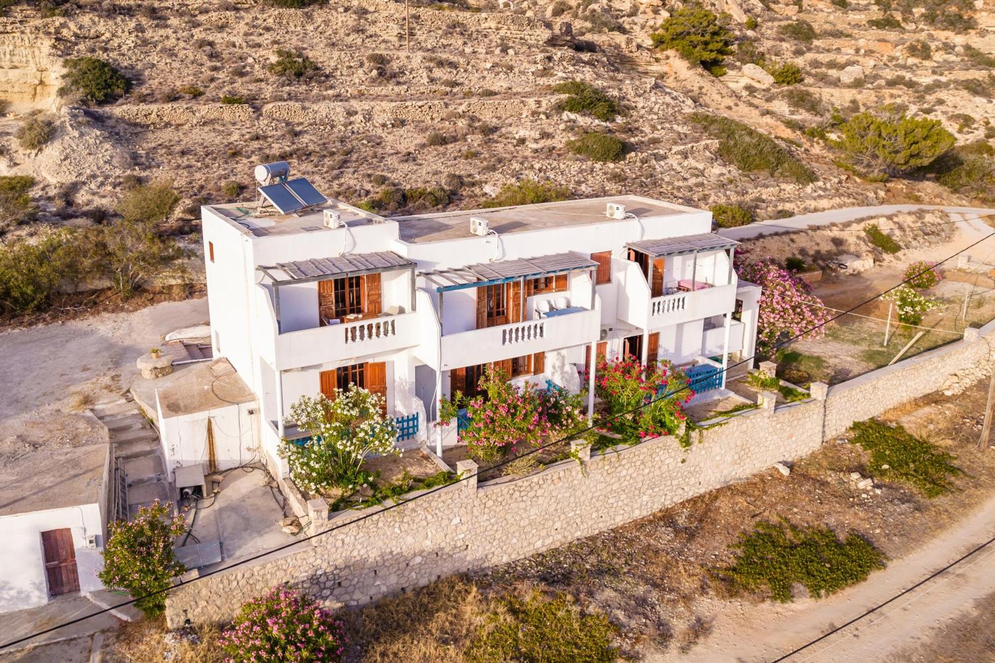 Sun Week Bay Hotel Lefkos  Exterior photo
