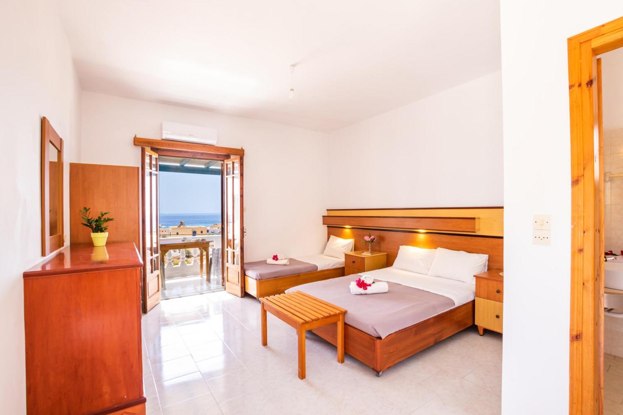 Sun Week Bay Hotel Lefkos  Exterior photo