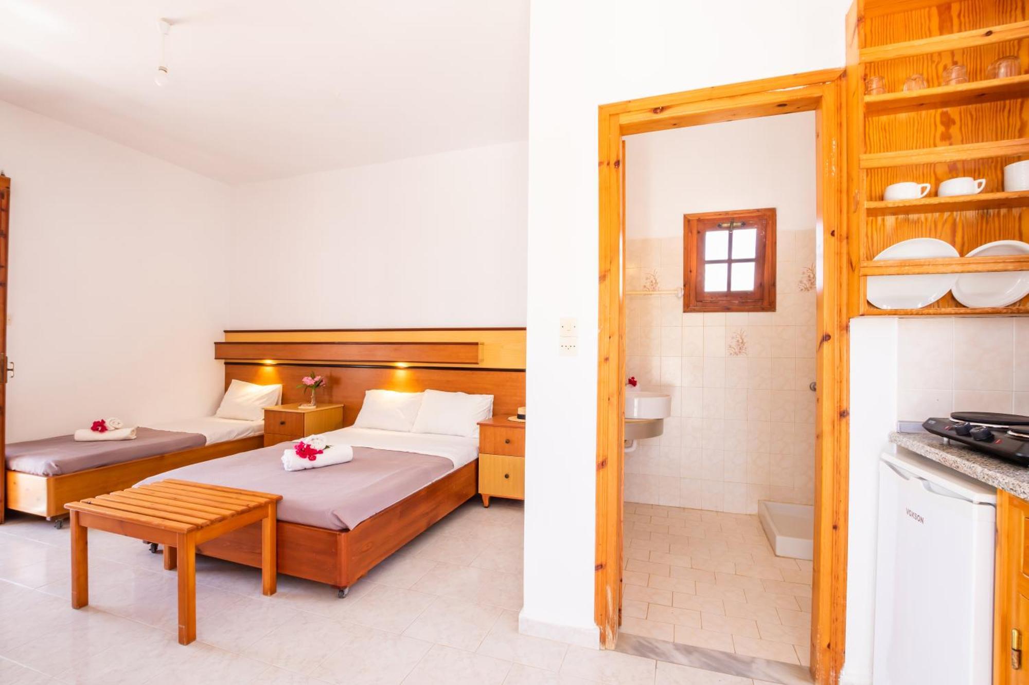 Sun Week Bay Hotel Lefkos  Room photo