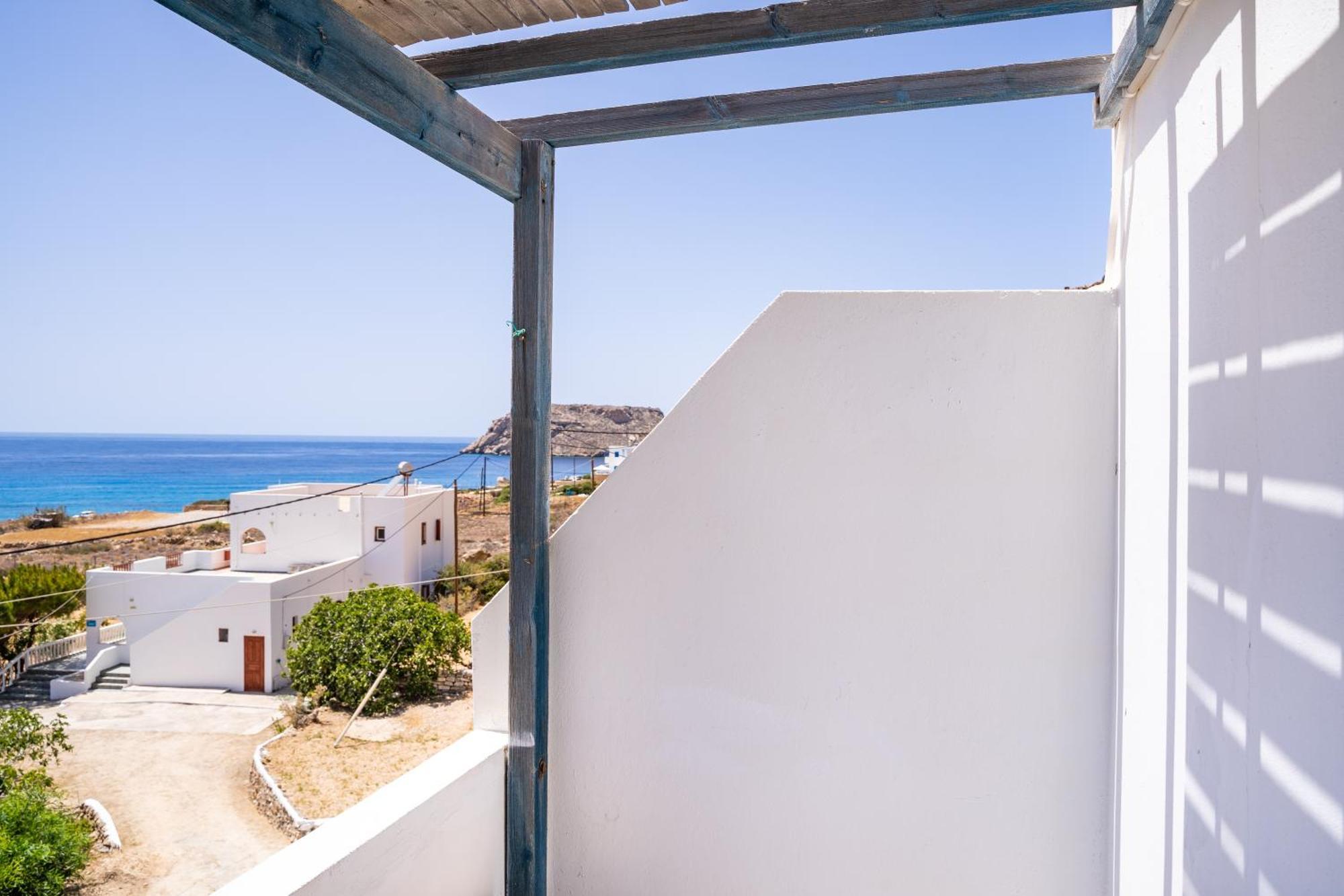 Sun Week Bay Hotel Lefkos  Exterior photo
