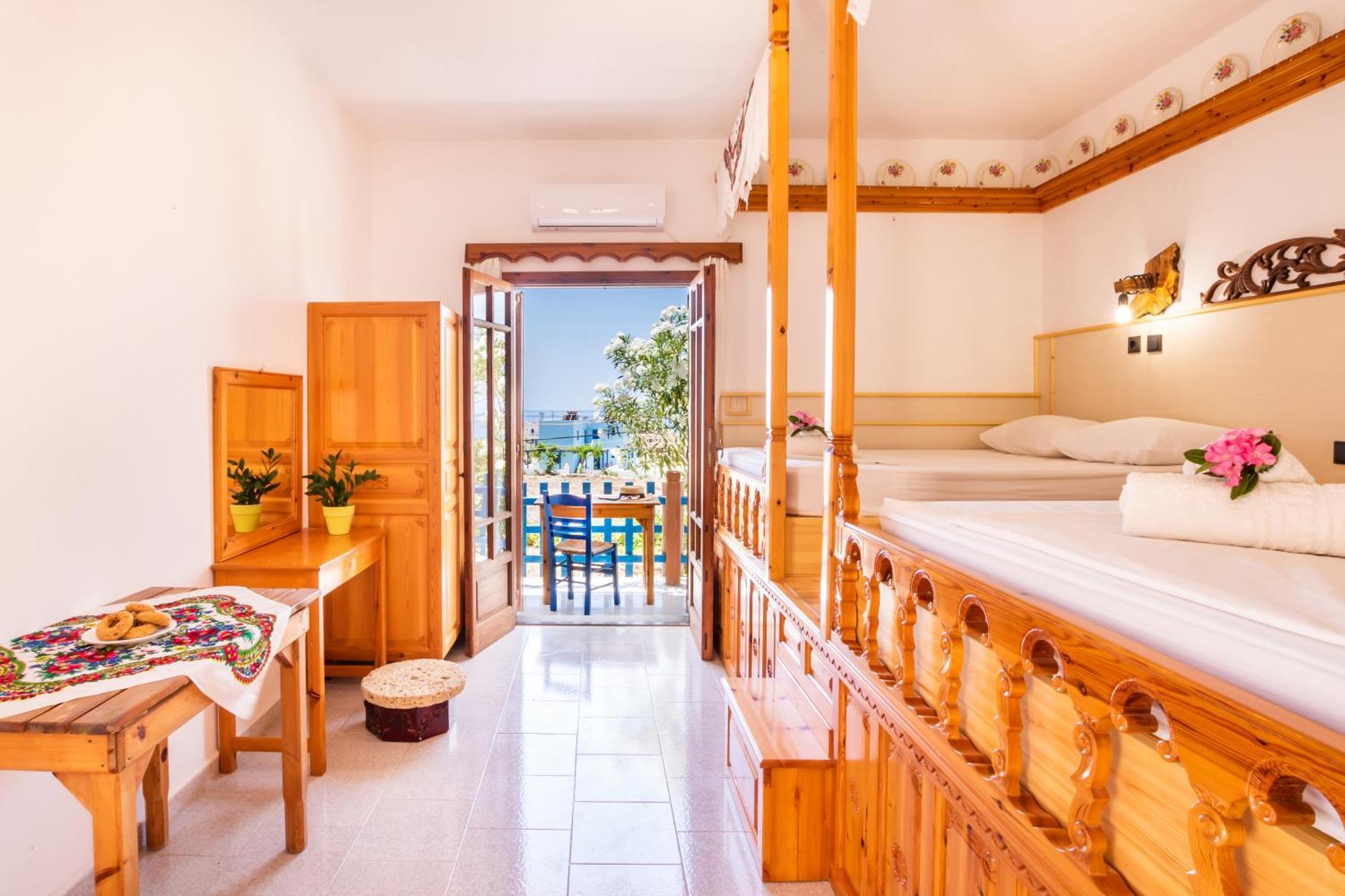 Sun Week Bay Hotel Lefkos  Exterior photo