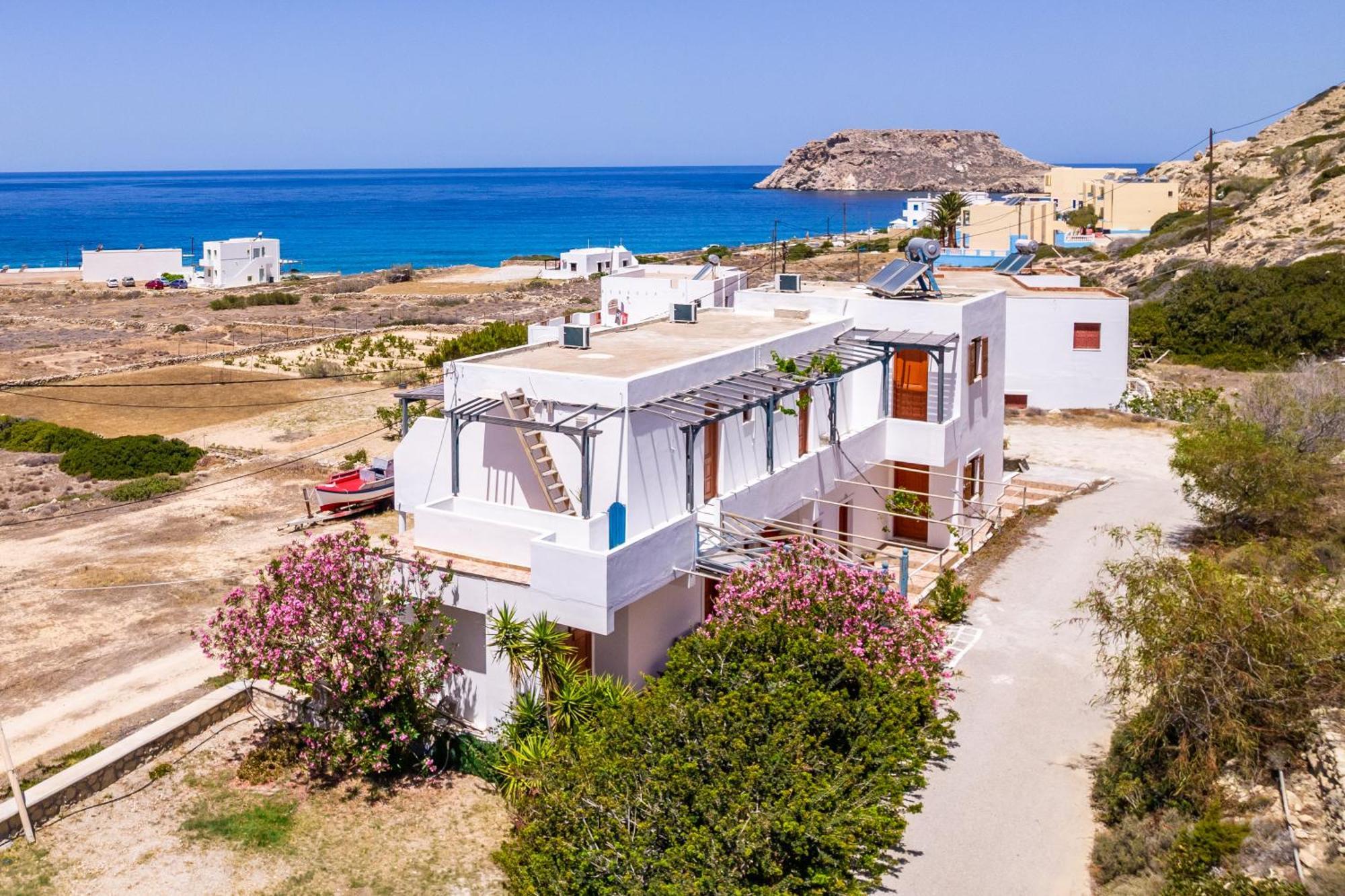 Sun Week Bay Hotel Lefkos  Exterior photo