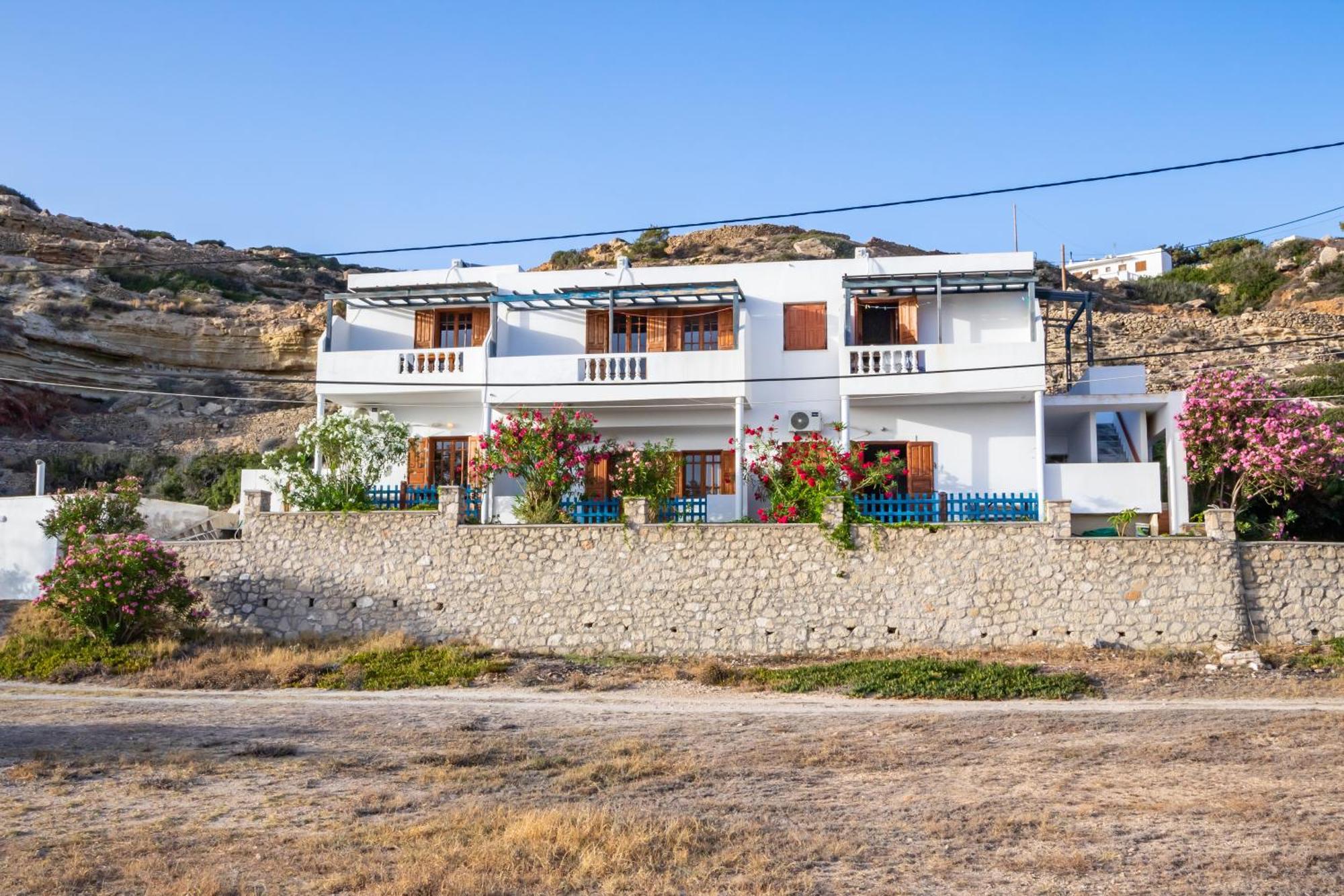 Sun Week Bay Hotel Lefkos  Exterior photo
